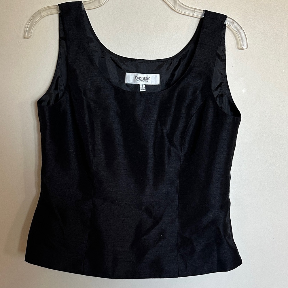 Jones Studio Elegant Black Blouse
